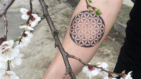 Creating a Circle of Harmony: How Magic Circle Tattoos Promote Balance and Healing